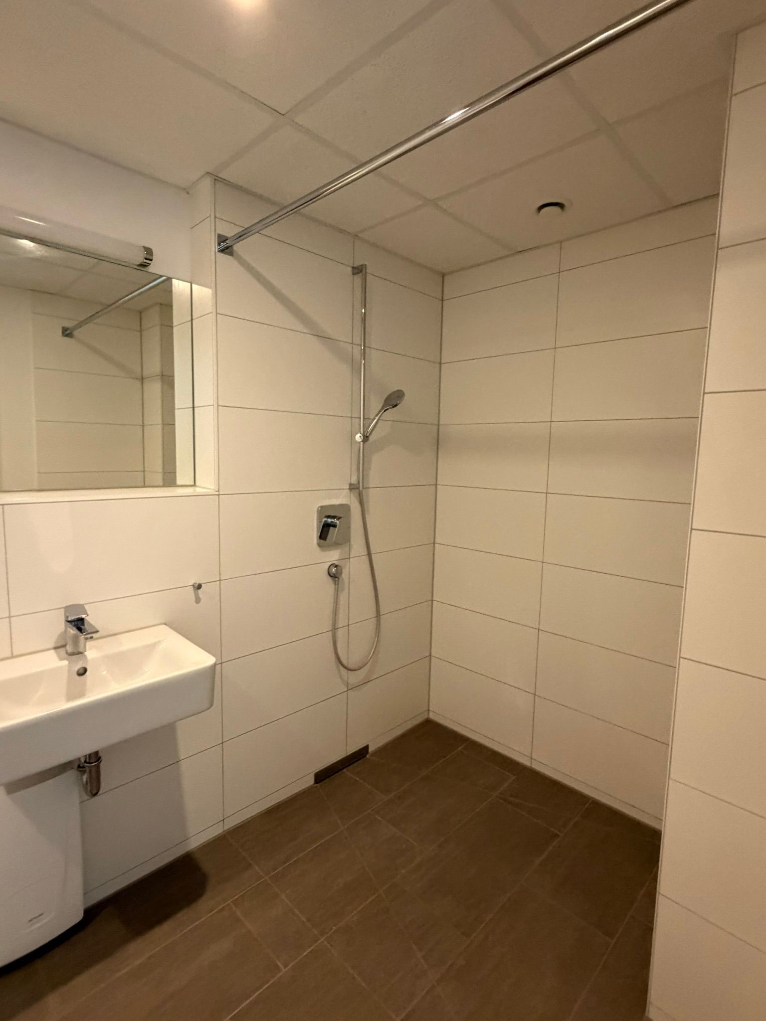 Badezimmer_1.JPEG