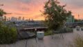 Dachterrasse bei Sonnenuntergang